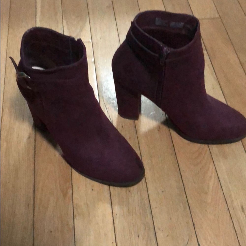 Heeled booties, size 8.5